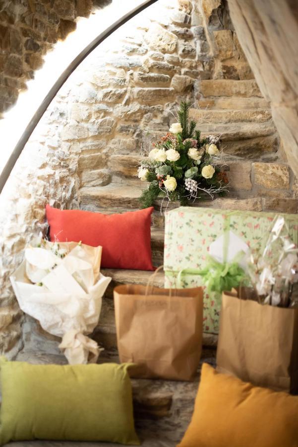 Locanda Moderna Carlambroeus Montevecchia Luaran gambar